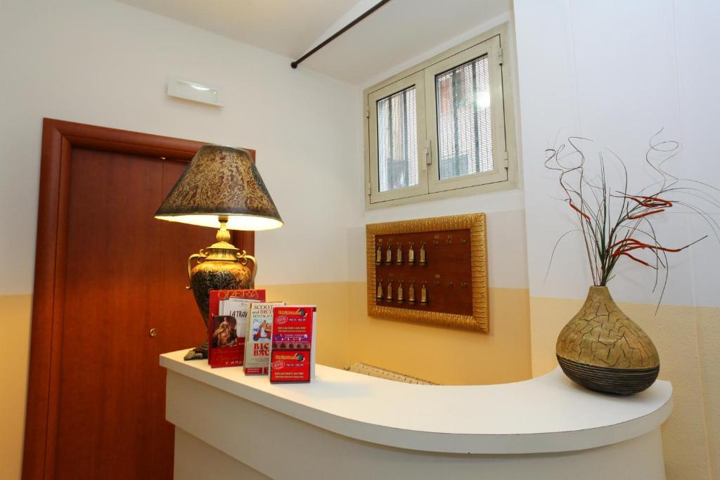 Hotel Pisa Roma Ngoại thất bức ảnh